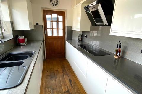 4 bedroom semi-detached house for sale, Penistone Road, Waterloo, Huddersfield