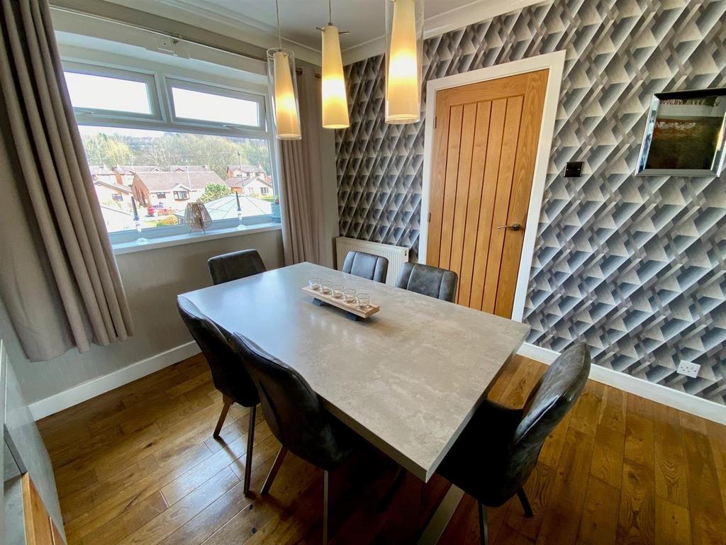 Dining area..jpg