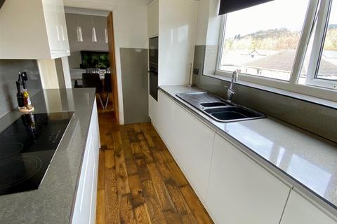 4 bedroom semi-detached house for sale, Penistone Road, Waterloo, Huddersfield