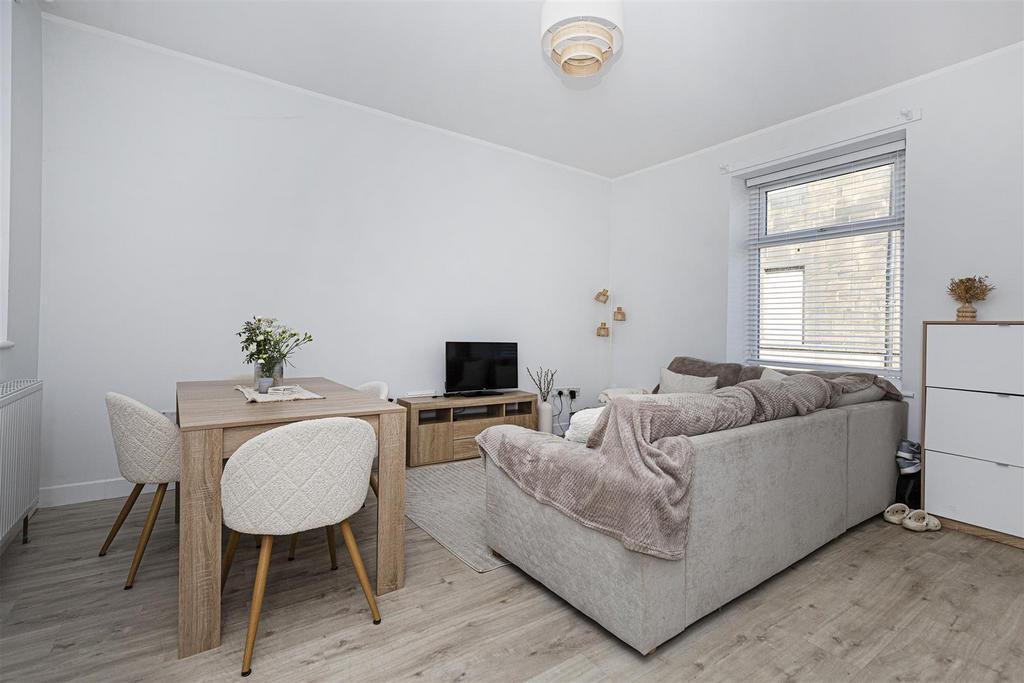 Living/Dining Room