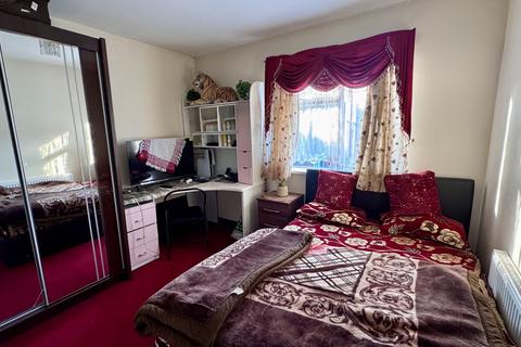 undefined, Norman Avenue, Feltham, Middlesex, TW13