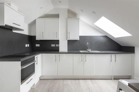 2 bedroom flat to rent, 44 Lower Bristol Road, Bath BA2
