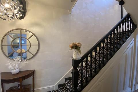 3 bedroom property for sale, Elizabeth Street, Llanelli
