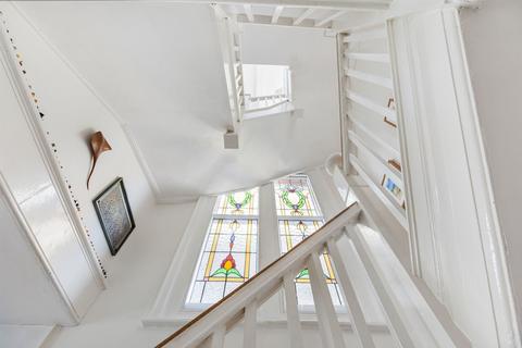 120 Warwick Road, Thornton Heath, CR7 7NG