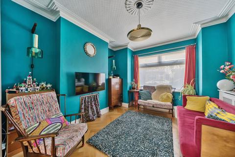 35 Flaxton Road, London, SE18 2EF