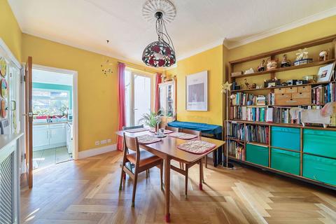 35 Flaxton Road, London, SE18 2EF