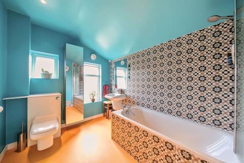 35 Flaxton Road, London, SE18 2EF