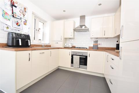 3 bedroom semi-detached house for sale, Moore Way, Castleford, West Yorkshire