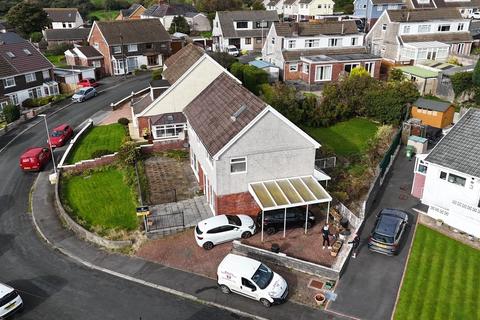 4 bedroom detached house for sale, Oaklands, Llanelli