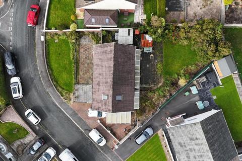 4 bedroom detached house for sale, Oaklands, Llanelli