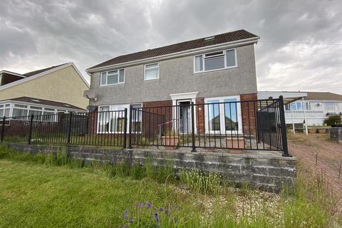 4 bedroom detached house for sale, Oaklands, Llanelli