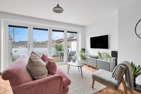 17 Springbourne Court, Beckenham, BR3 5ED