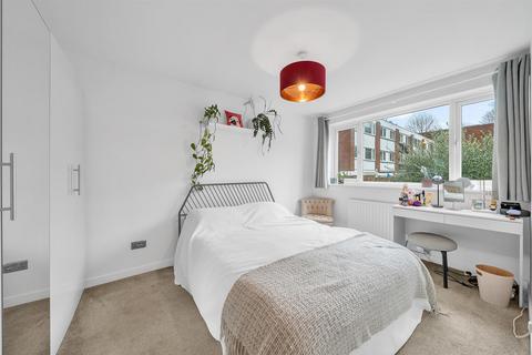 17 Springbourne Court, Beckenham, BR3 5ED