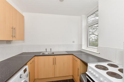 4 Halstead Close, Canterbury, CT2 7UD