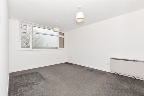 4 Halstead Close, Canterbury, CT2 7UD