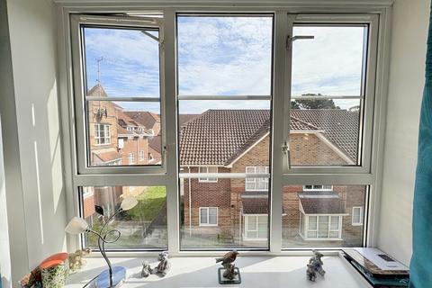 2 bedroom retirement property for sale, Park Road, Poole, BH14