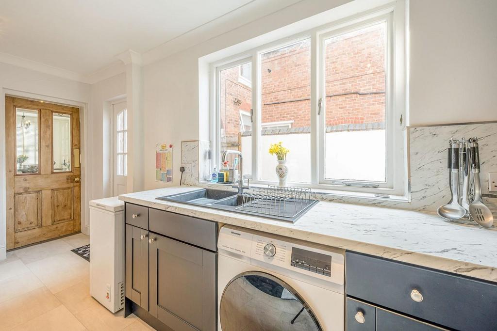 Kitchen 3