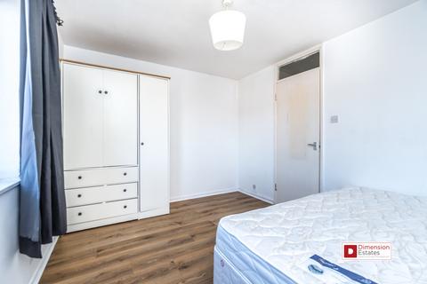 3 bedroom maisonette to rent, Churchill Walk, Homerton, Hackney, London, E9