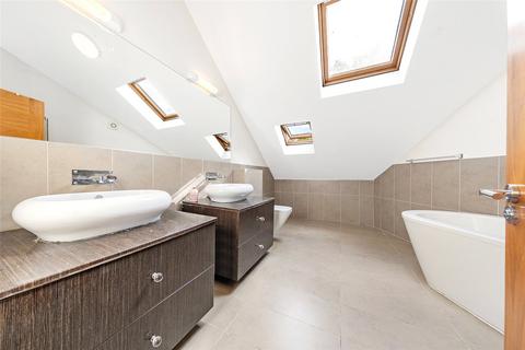 House share to rent, Castlebar Park, London, W5