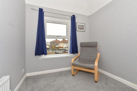 12 Cowdray Square, Deal, CT14 9ES