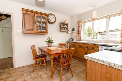 3 bedroom detached house for sale, Castle Lane, Donnington, Newbury, RG14
