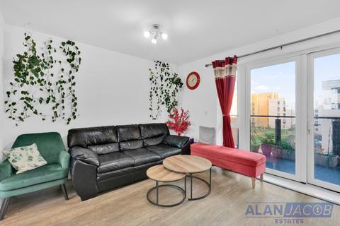3 bedroom flat to rent, Sandy House, Barking IG11
