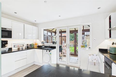 20 Windmill Field, Windlesham, GU20 6QD