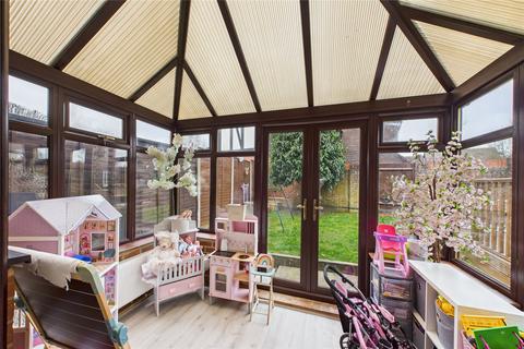 20 Windmill Field, Windlesham, GU20 6QD