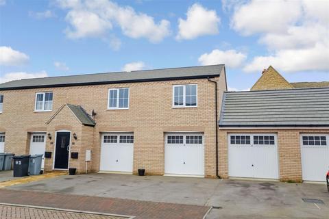 1 bedroom coach house for sale, Barnes Court, Stamford, Lincs