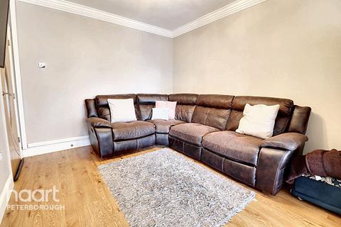3 bedroom semi-detached house for sale, Northfield Road, Peterborough
