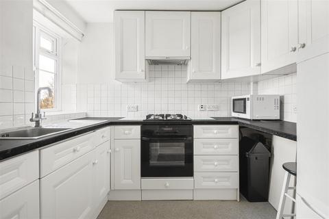 5, Weldon Court Ringstead Road, Sutton, SM1 4SF
