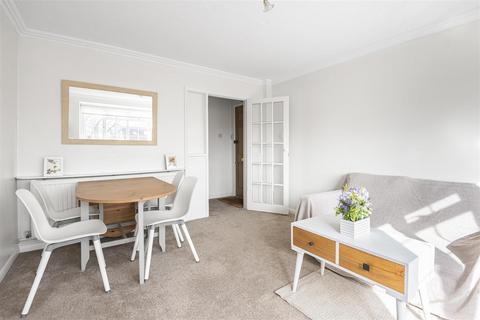 5, Weldon Court Ringstead Road, Sutton, SM1 4SF