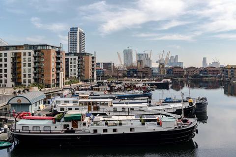 3 bedroom houseboat for sale, 1 Myers Walk, Canary Wharf, London, E14