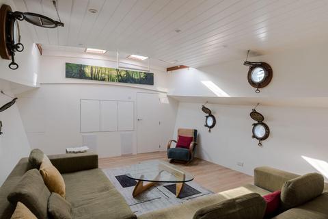 3 bedroom houseboat for sale, 1 Myers Walk, Canary Wharf, London, E14