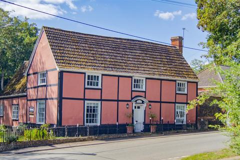 5 bedroom detached house for sale, The Street, Pakenham