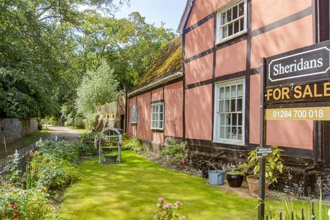 5 bedroom detached house for sale, The Street, Pakenham