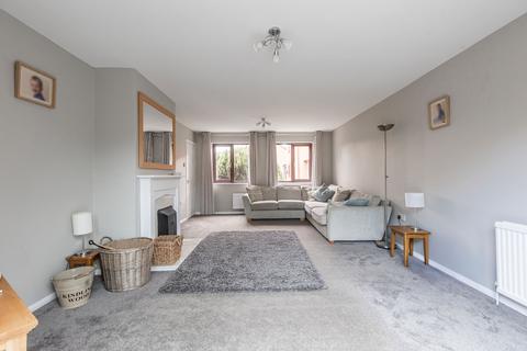 3 Wheatfields Close, Hillington, King's Lynn, PE31 6DF