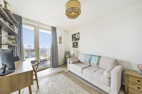 2 bedroom flat for sale, Troubridge Square, Walthamstow, E17