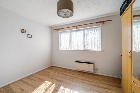 1 bedroom apartment to rent, Medesenge Way London N13