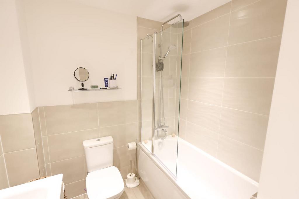 Main Bathroom
