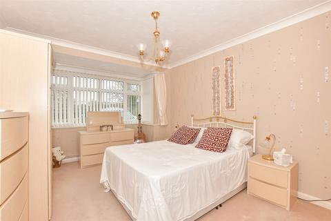 135 Chestfield Road, Chestfield, Whitstable, CT5 3LS