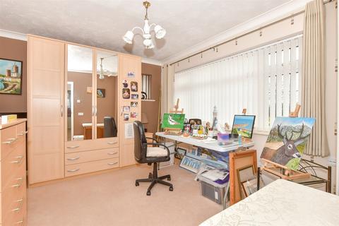135 Chestfield Road, Chestfield, Whitstable, CT5 3LS
