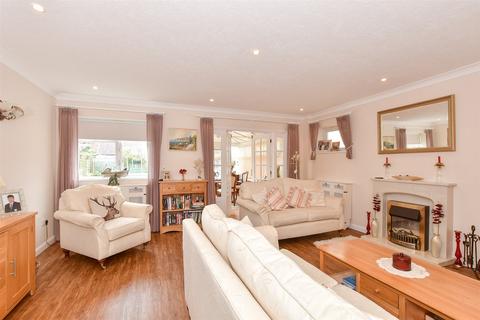 135 Chestfield Road, Chestfield, Whitstable, CT5 3LS