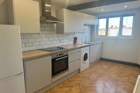 2 bedroom flat to rent, Toler Road, Nuneaton, Warwickshire, CV11