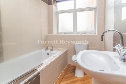 1 bedroom flat for sale, Grimshaw Place, Preston PR1