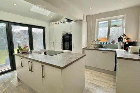 113 Shottery Road, Stratford-upon-avon, CV37 9QB