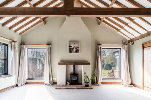 4 bedroom barn conversion for sale, Saxlingham Nethergate