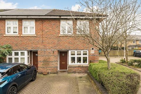 4 bedroom end of terrace house for sale, William Close, Southall UB2