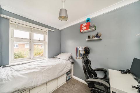 4 bedroom end of terrace house for sale, William Close, Southall UB2