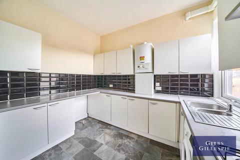 3 bedroom flat to rent, Eastcote Road, Harrow, HA2